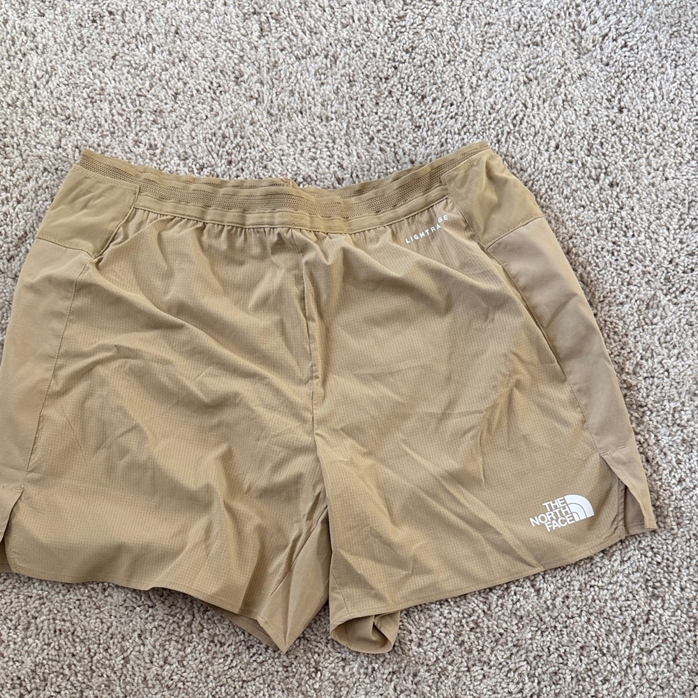 The North Face Summer LT 6in Short - Large Men's Khaki Stone/Vivid Flame